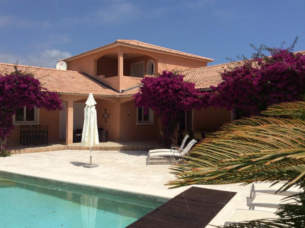 Residence De Tourisme Le Clos Des Vendanges Moriani Plage Rom bilde